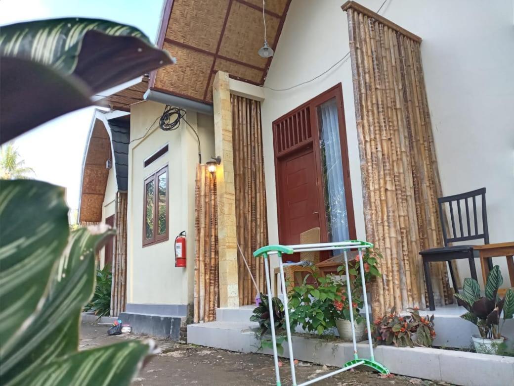Sulis Kuta (Lombok)